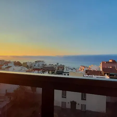 With Sea View Balcony!