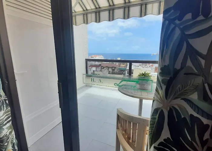 Central Studio With Sea View Balcony! * بويرتو ذي لا كروز