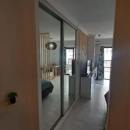 Appartamento Central Studio With Sea View Balcony! *