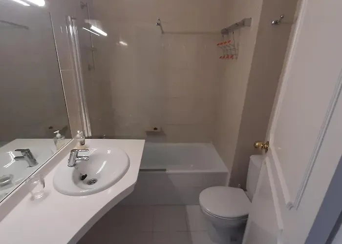 Central Studio With Sea View Balcony! *