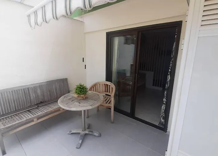 Apartman Central Studio With Sea View Balcony! *