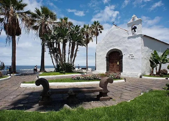 Central Studio With Sea View Balcony! *