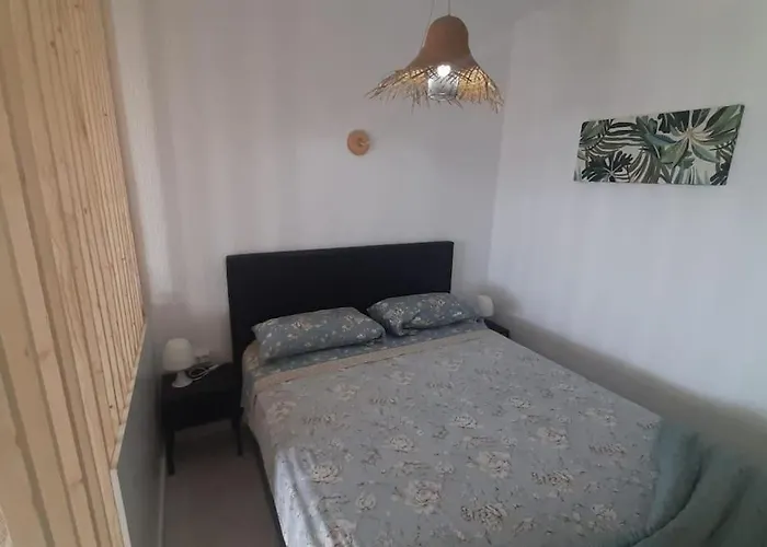 Central Studio With Sea View Balcony! Apartamento